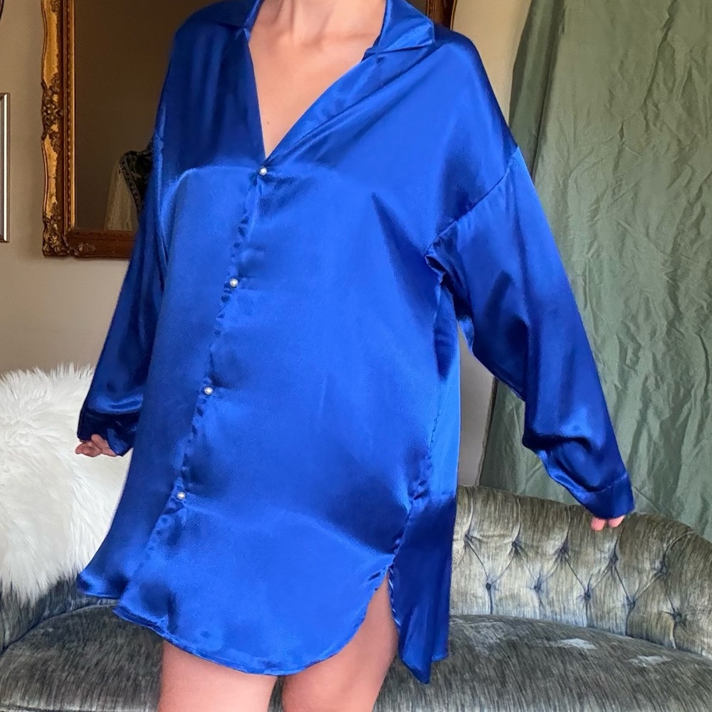 Victoria’s Secret Gold Label Satin Button Down Shirt Dress Blue Medium NWT